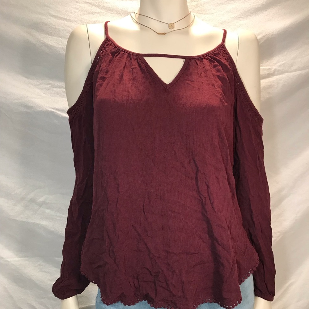 Aeropostale Cold-Shoulder cut shirt, Maroon